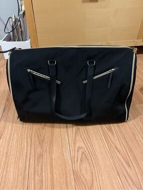 Black Travel Weekender Duffel Bag - Sleek Carryall